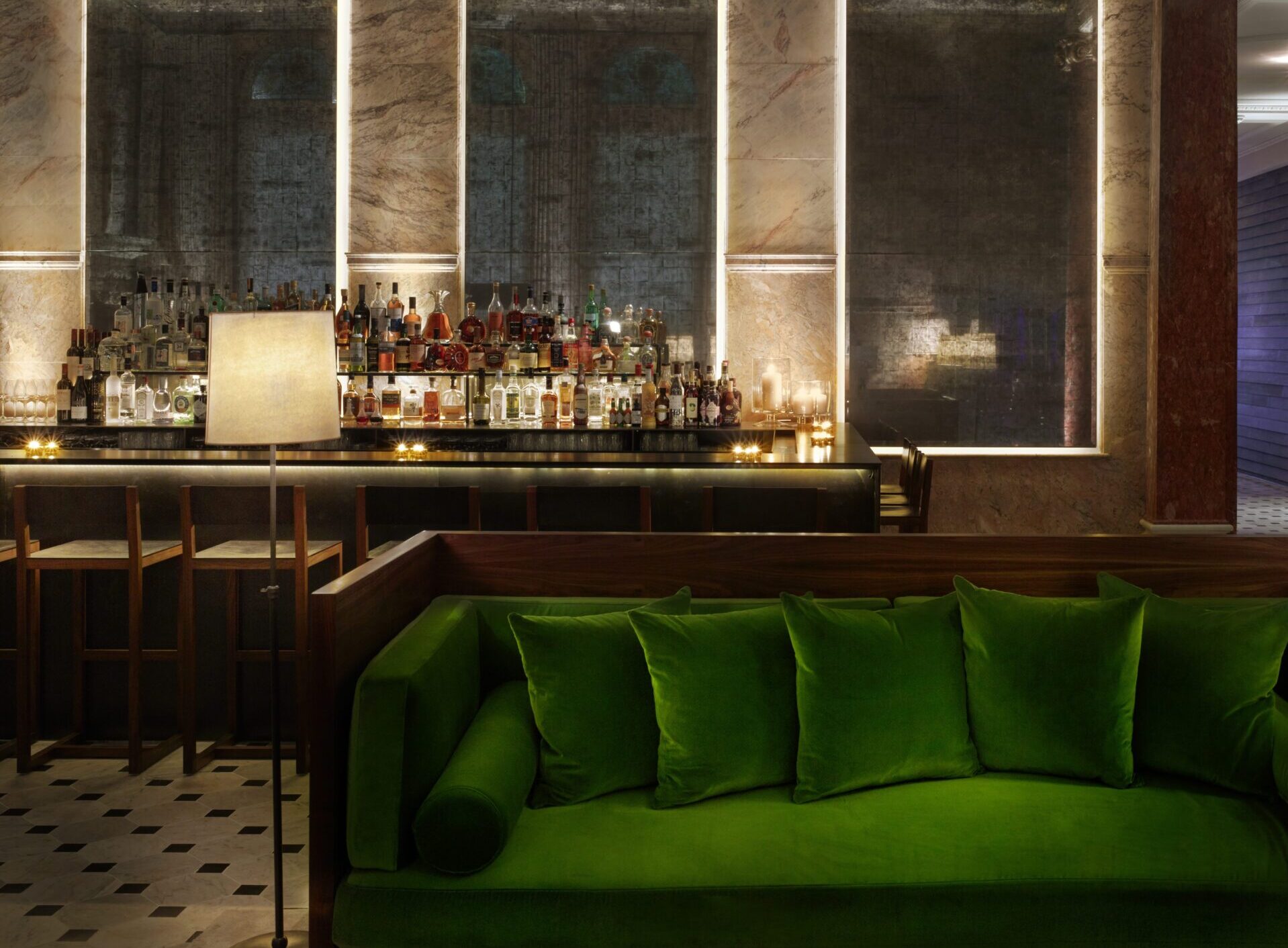 Lobby Bar ii (1)