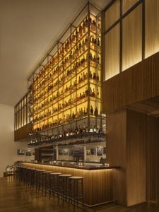 ロビーの「Bar Veraz」