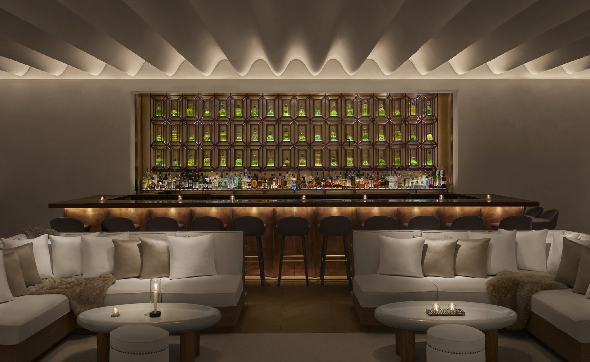 Sophisticated bar and lounge area